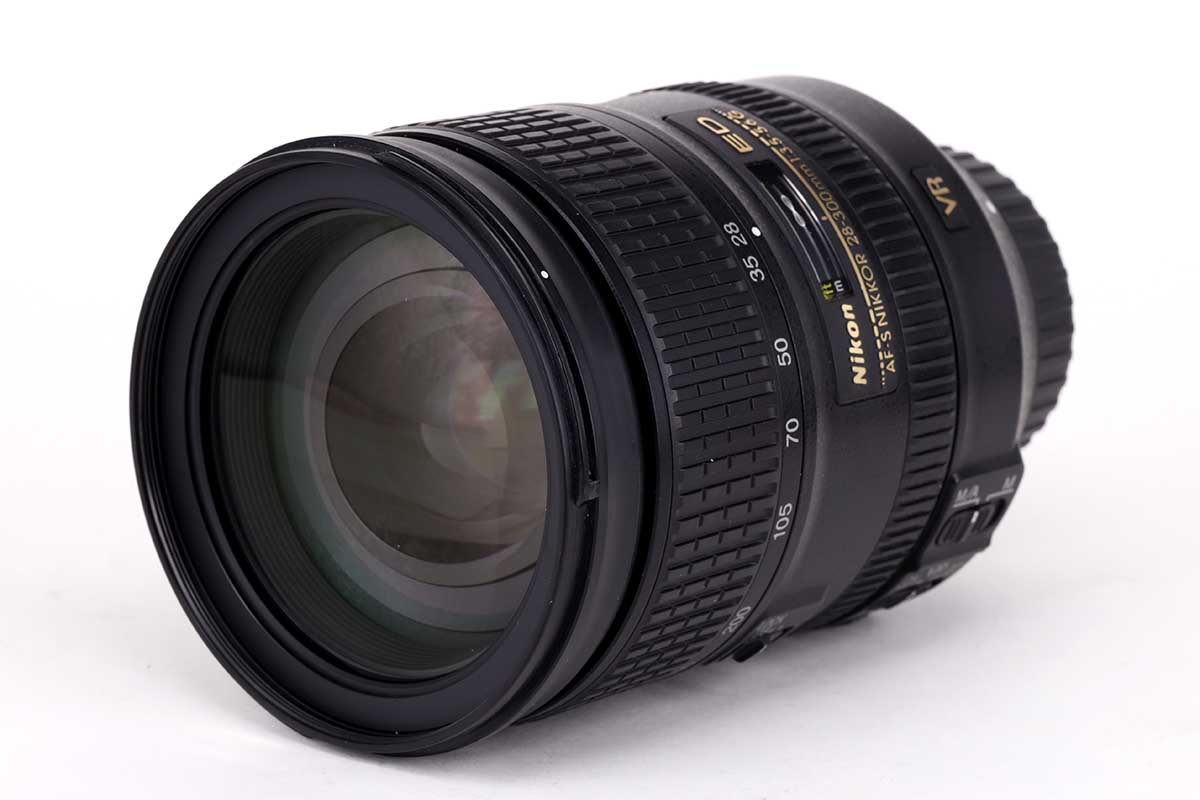 Nikon AF-S Nikkor 28-300mm f/3.5-5.6G IF-ED VR | Zustand: A | Gebraucht Nikon AF-S Nikkor 28-300mm f/3.5-5.6G IF-ED VR | Zustand: A | Gebraucht