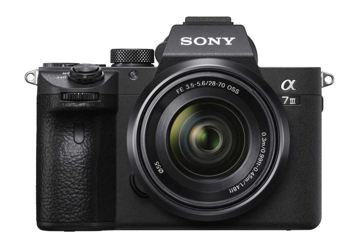 Sony Alpha ILCE-7 III + SEL FE 28-70 mm OSS 4548736079748