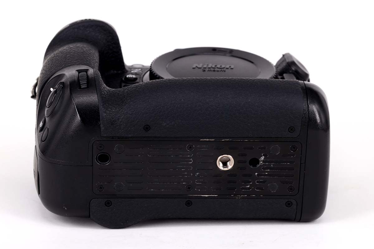 Nikon Z9 Gehäuse | Zustand: B | Gebraucht Nikon Z9 Gehäuse | Zustand: B | Gebraucht