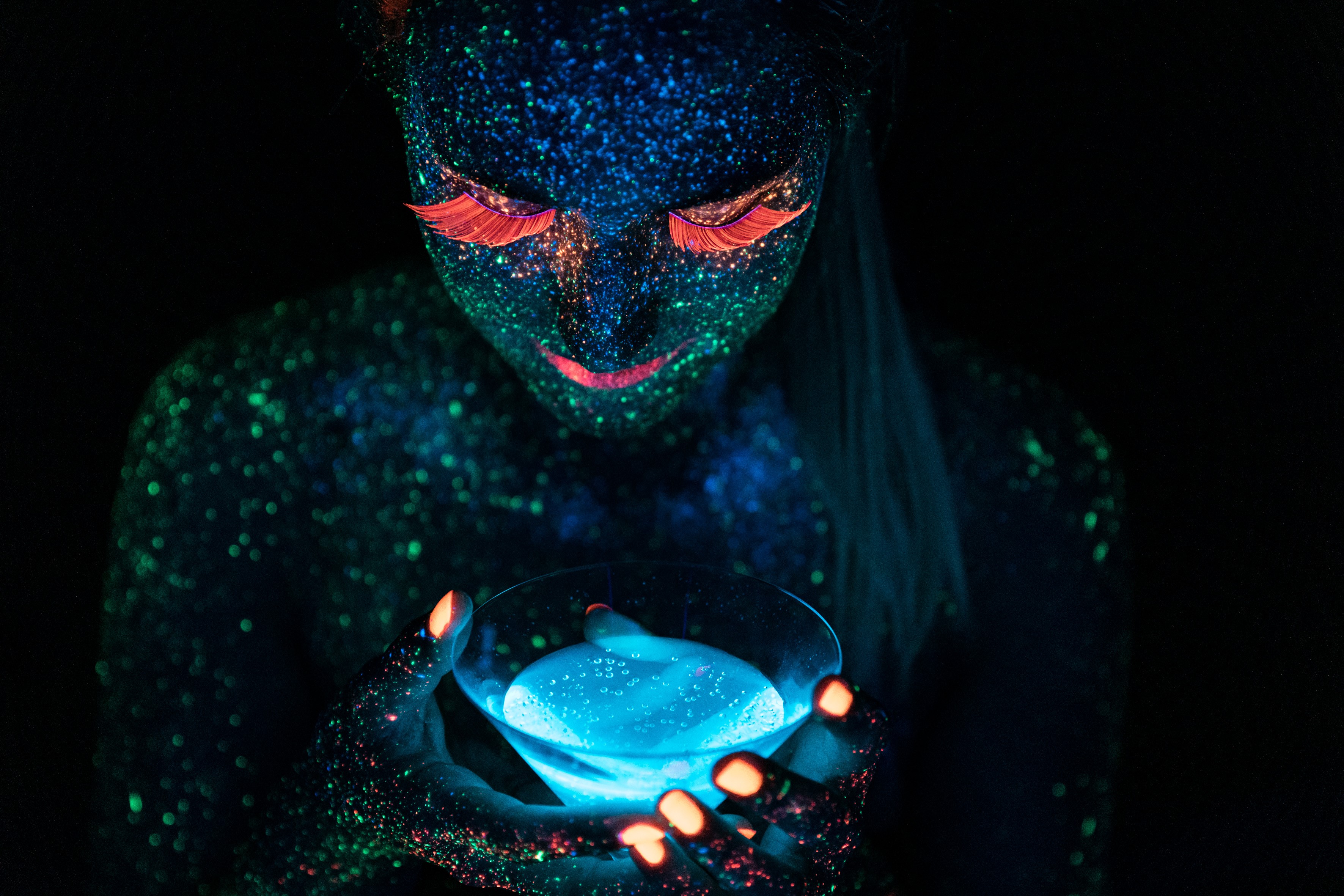 UV- & Schwarzlicht Portrait (m. Fotomodel) | PRAXIS Workshop UV- & Schwarzlicht Portrait (m. Fotomodel) | PRAXIS Workshop