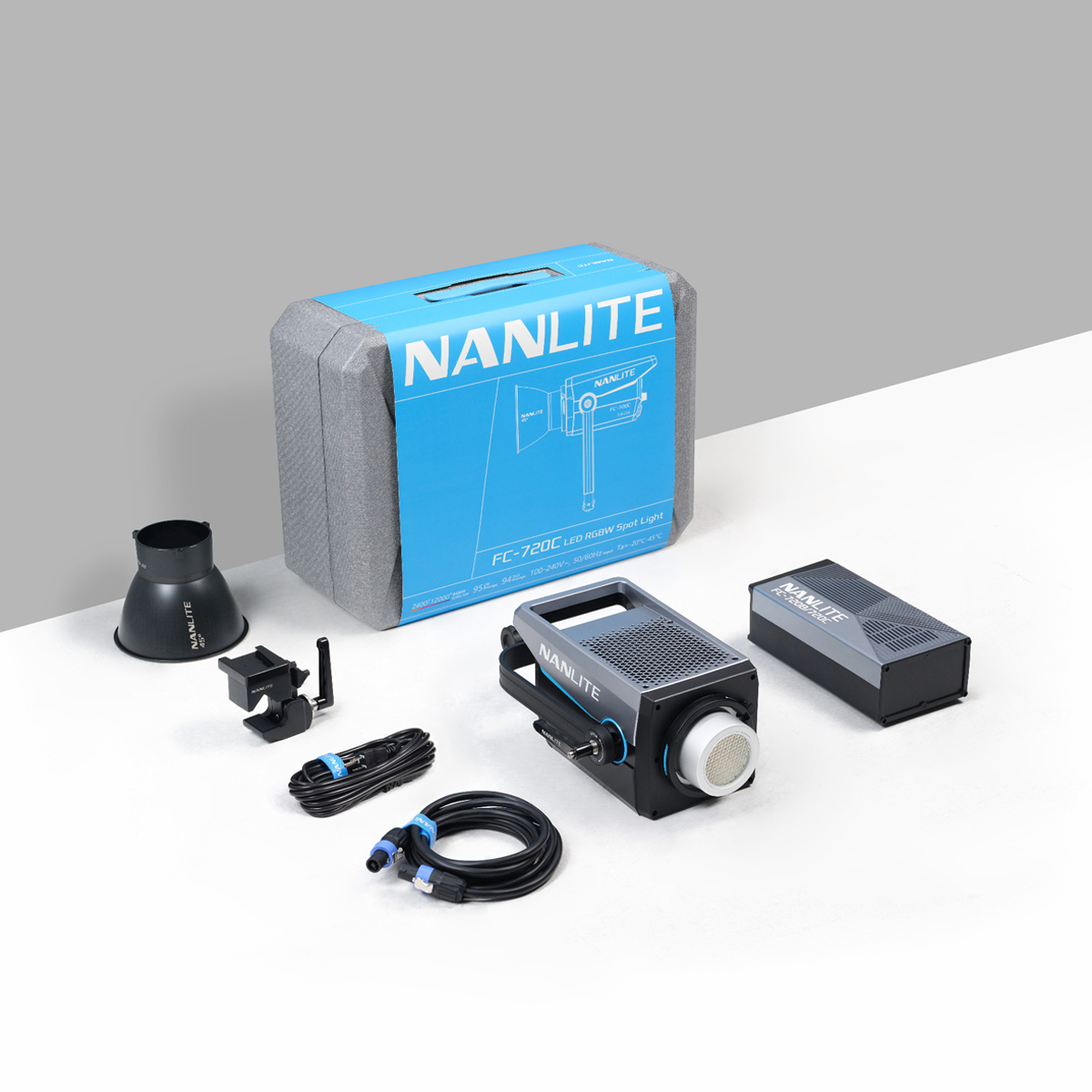 Nanlite FC-720C Full-Color Studio- Scheinwerfer Nanlite FC-720C Full-Color Studio- Scheinwerfer